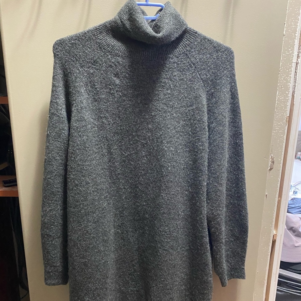 H&M charcoal tunic sweater